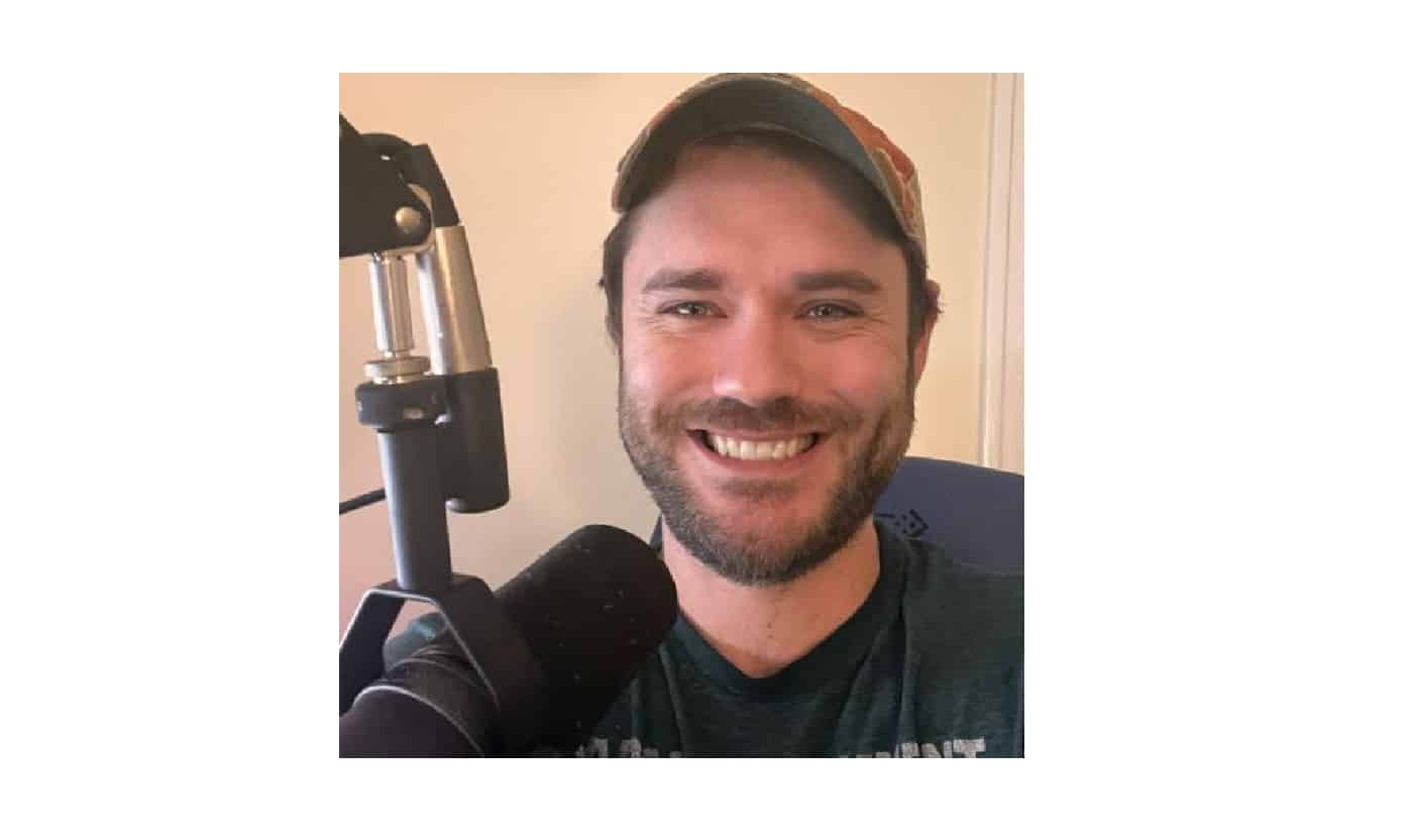 Jonathan wier back to co host mornings with ayla brown at country 102 5